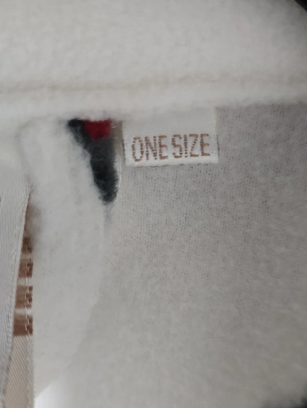 {Aegan Apparel} Soft Cat Print Fleece Robe White - ONE SIZE